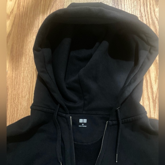 Uniqlo Black Sweat Full Zip Up size XS - Picture 4 of 5